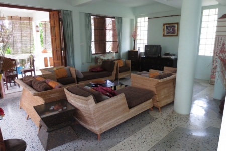 Three Bedroom Villa on Soi Naya close to Nai Harn Beach